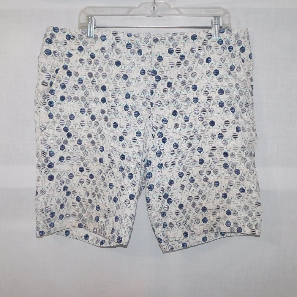 IZOD Golf Womens 16 White Blue Golf Balls & Tees Flat Front Shorts